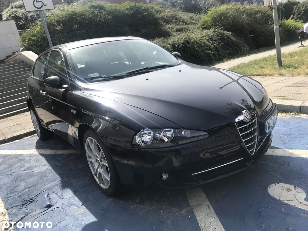 Alfa Romeo 147 - 7