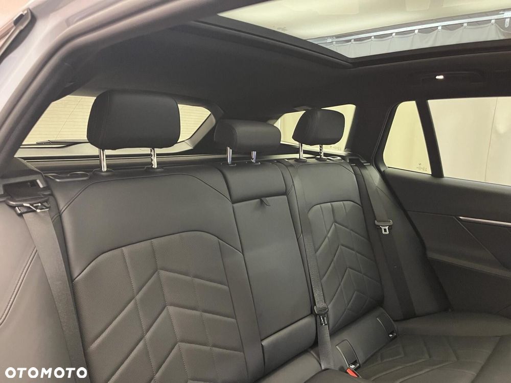 BMW Seria 5 520d xDrive mHEV M Sport - 37