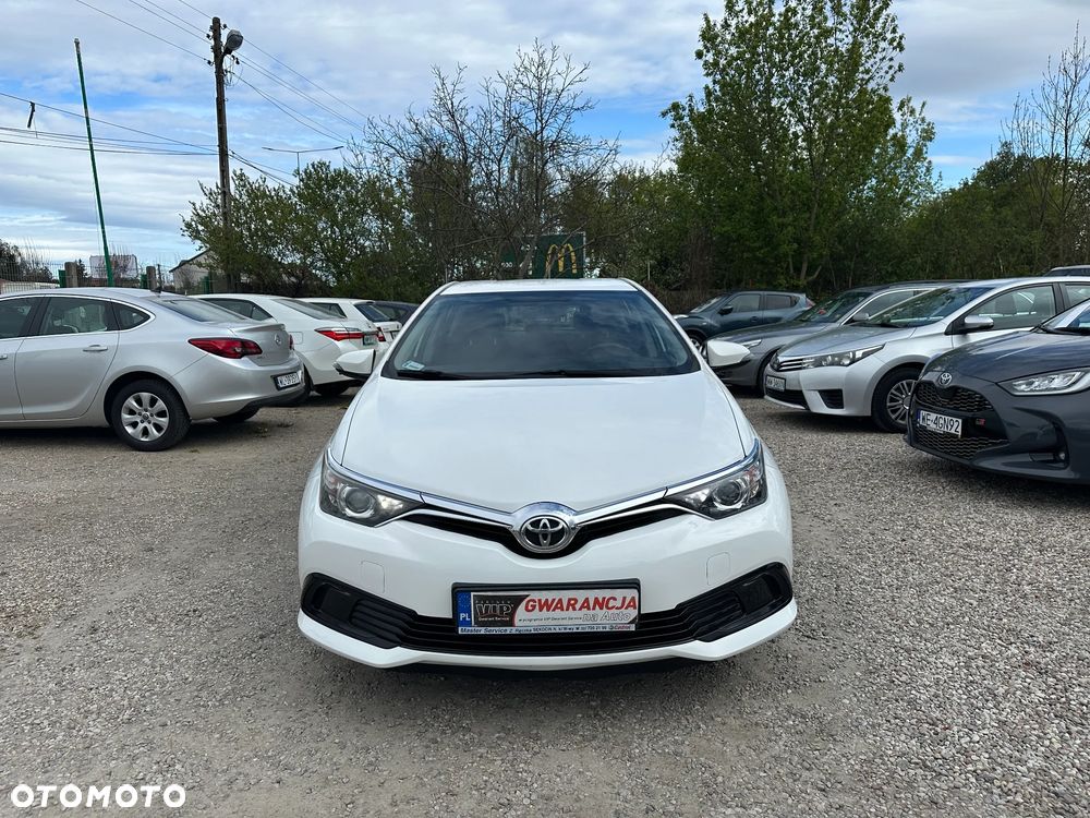 Toyota Auris - 4
