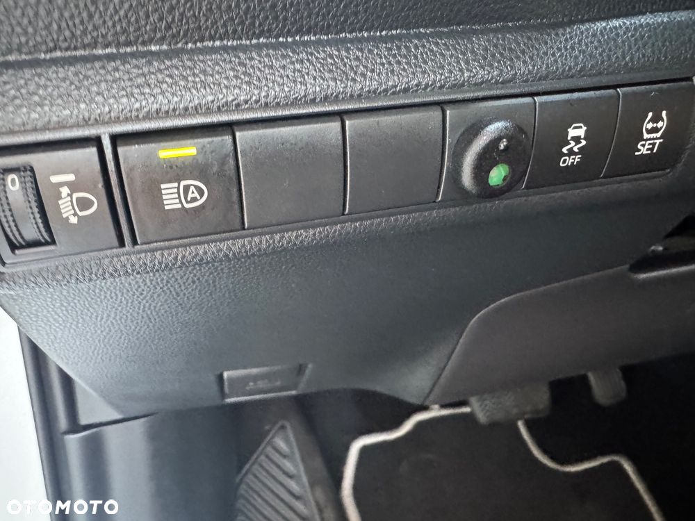 Toyota Corolla 1.8 Hybrid Comfort - 15
