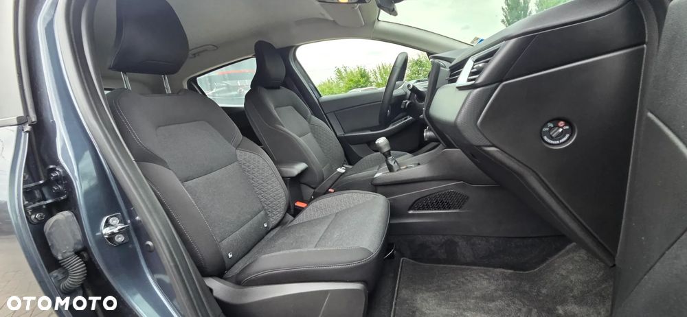 Renault Clio TCe 100 BUSINESS EDITION - 36