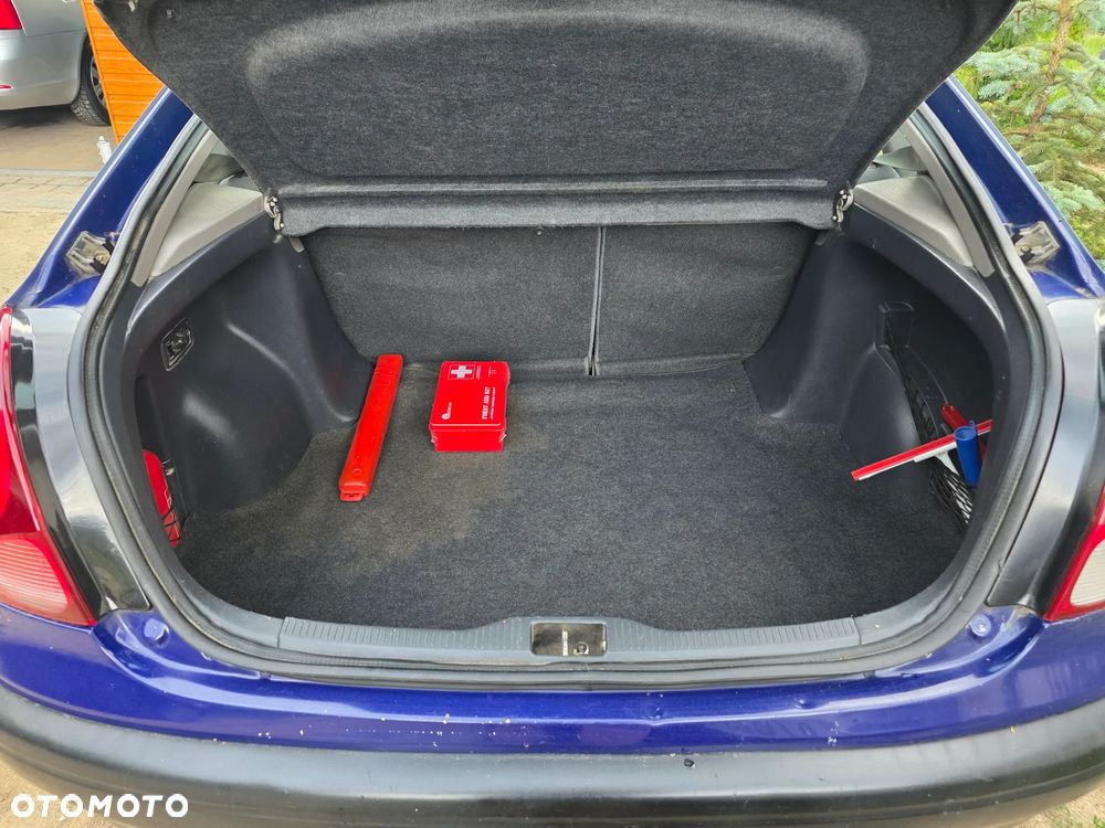 Toyota Corolla 1.6 Terra1 - 7