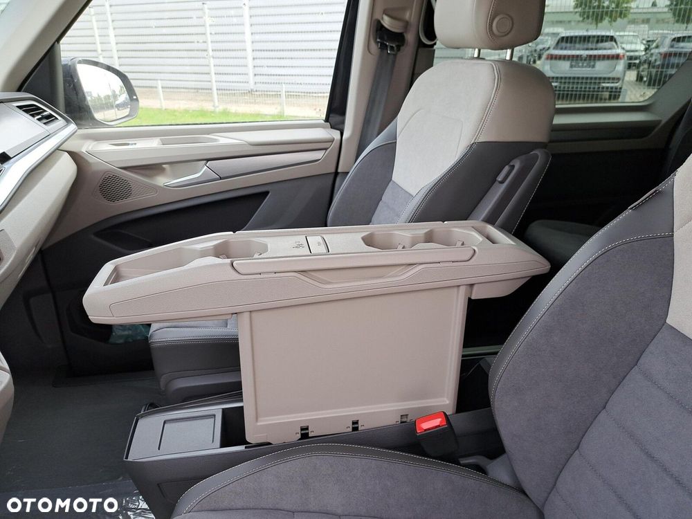 Volkswagen Multivan - 33