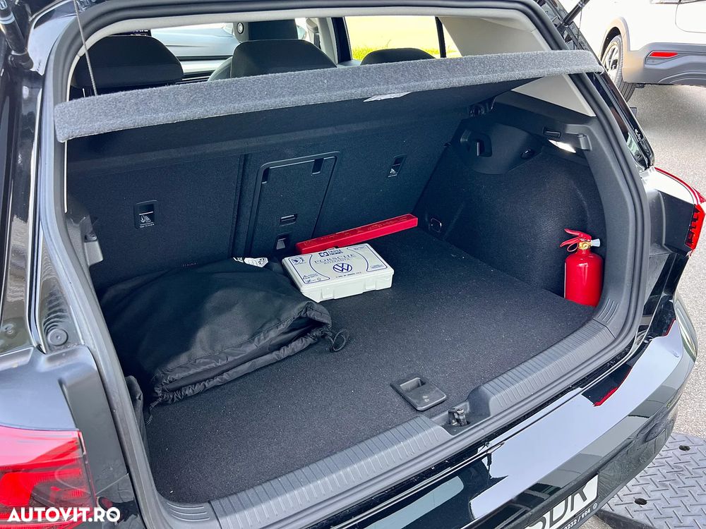 Volkswagen Golf - 37