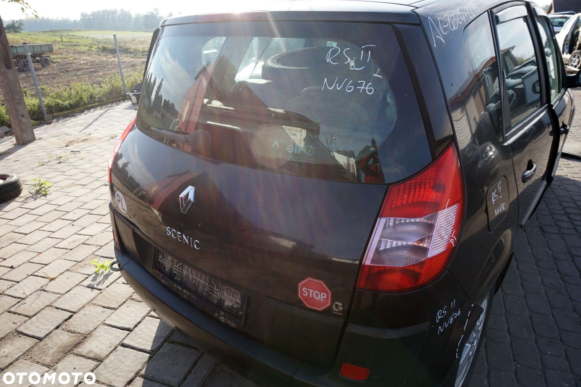 KLAPA BAGAŻNIKA TYLNA SCENIC II PH1 NV676  CZARNY RENAULT 2004-2006 - 3