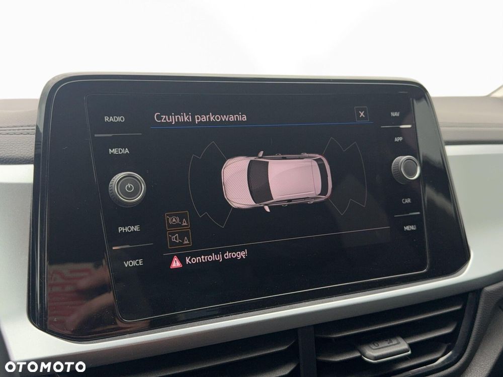 Volkswagen T-Roc - 21