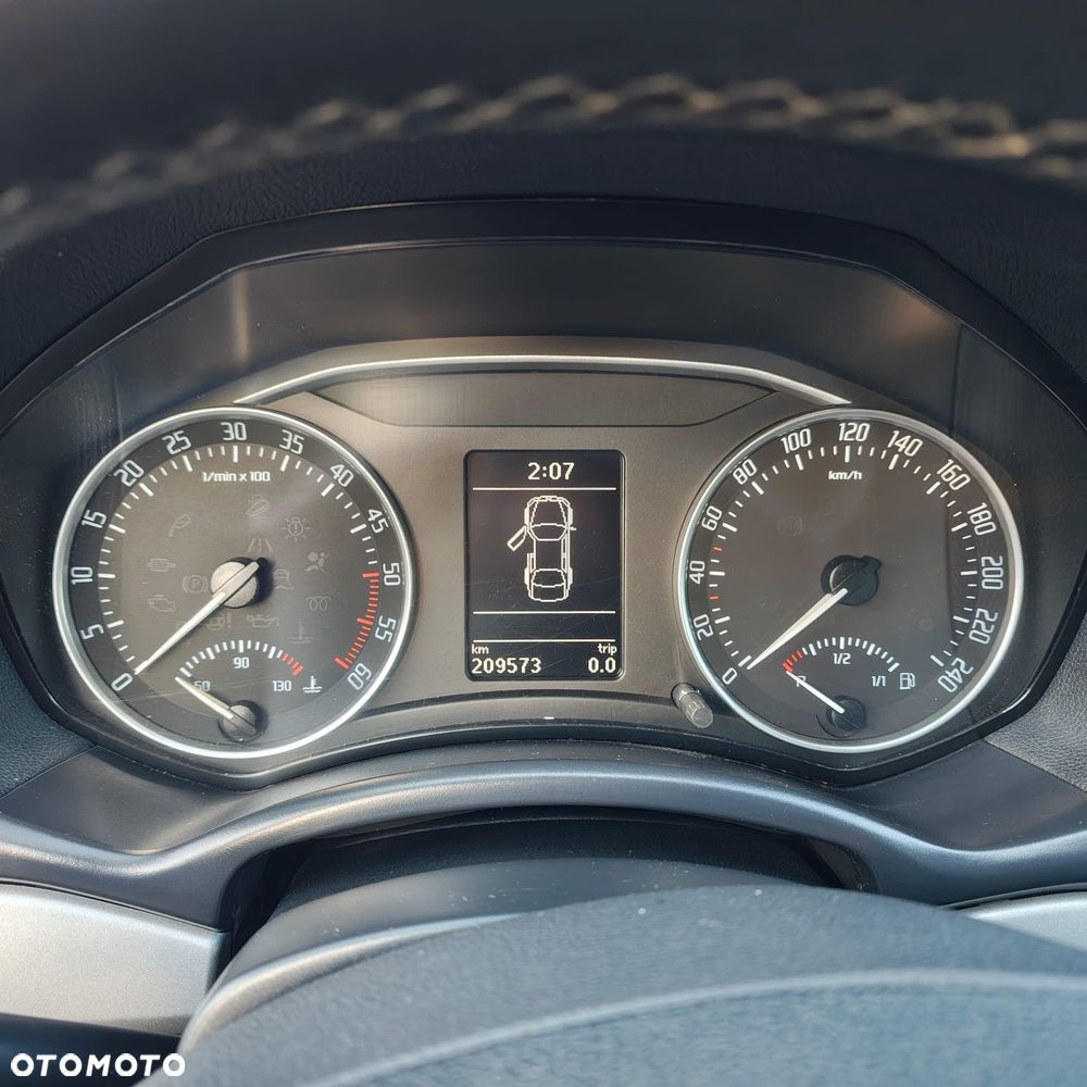 Skoda Octavia 2.0 TDI Elegance DSG - 5