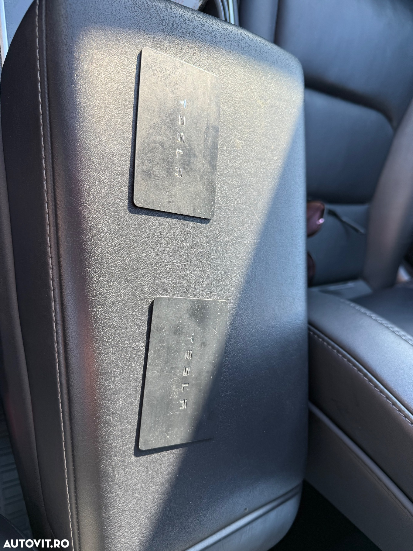 Tesla Model 3 - 10