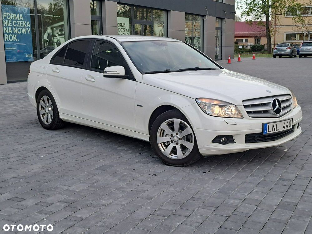 Mercedes-Benz Klasa C 180 BlueEFFICIENCY 7G-TRONIC - 7