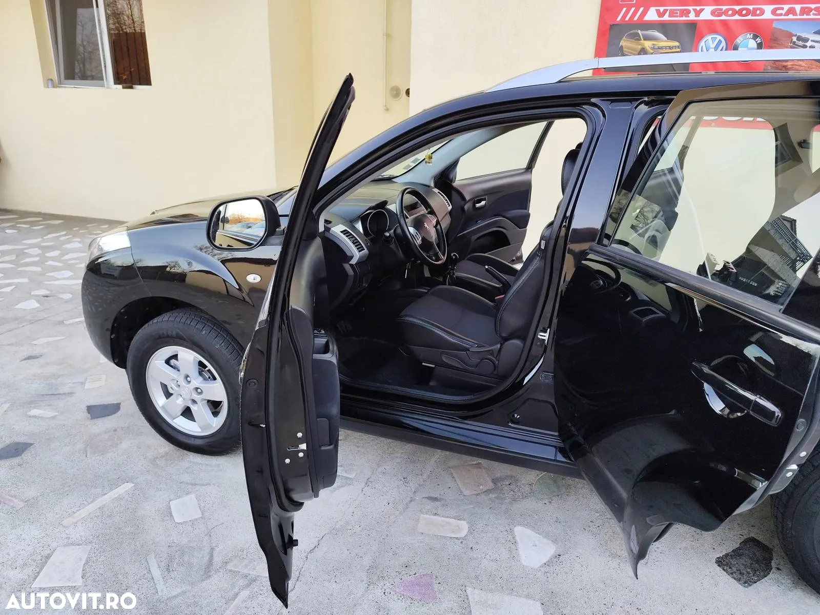 Peugeot 4007 - 5