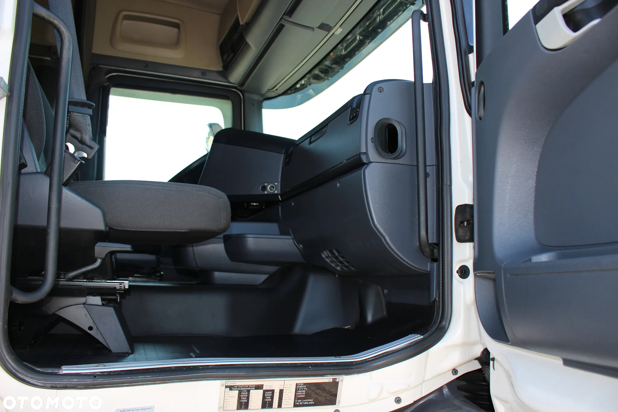 Scania R450 / STANDARD/ BL.MOSTU /RETARDER /**SERWIS**/ SUPER STAN  STAN / - 21