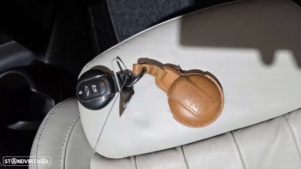 MINI Cabrio Cooper D - 40