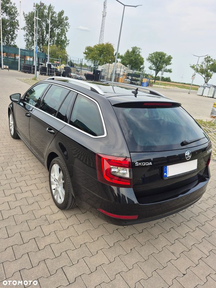 Skoda Octavia 2.0 TDI Elegance DSG - 10
