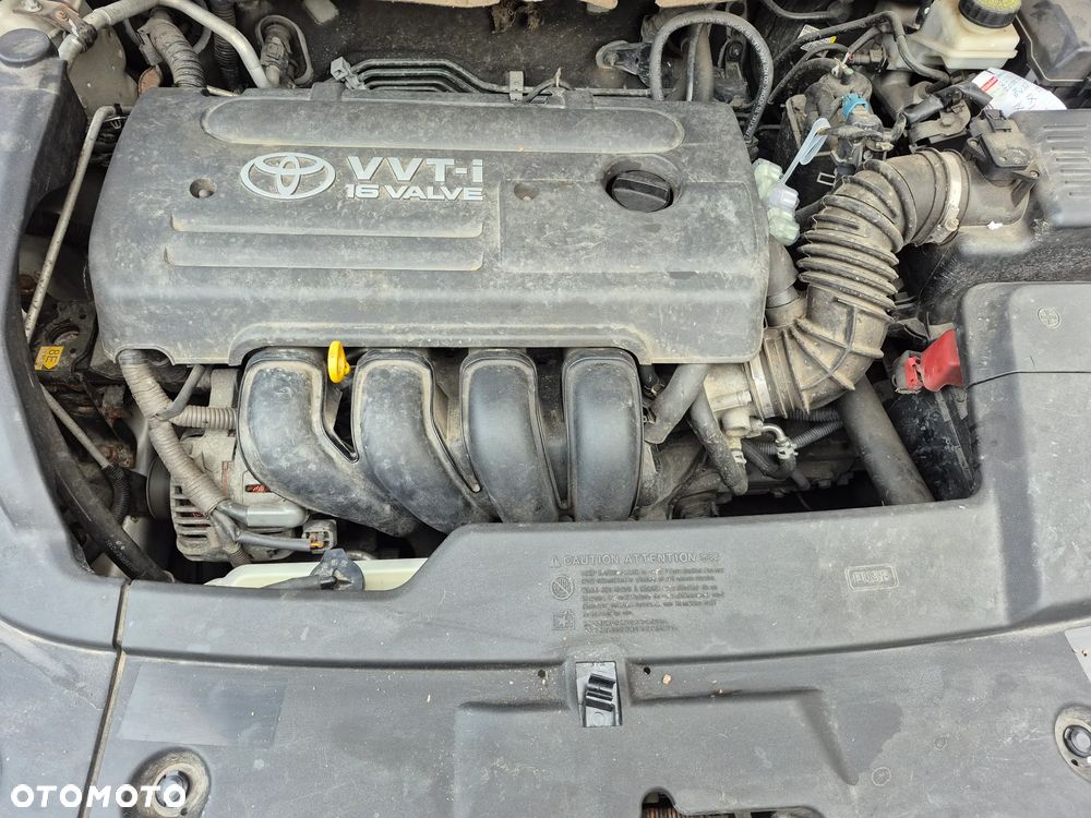 Toyota Avensis 1.8 VVT-i - 20
