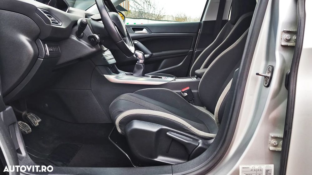 Peugeot 308 PureTech 110 Stop & Start Style - 15