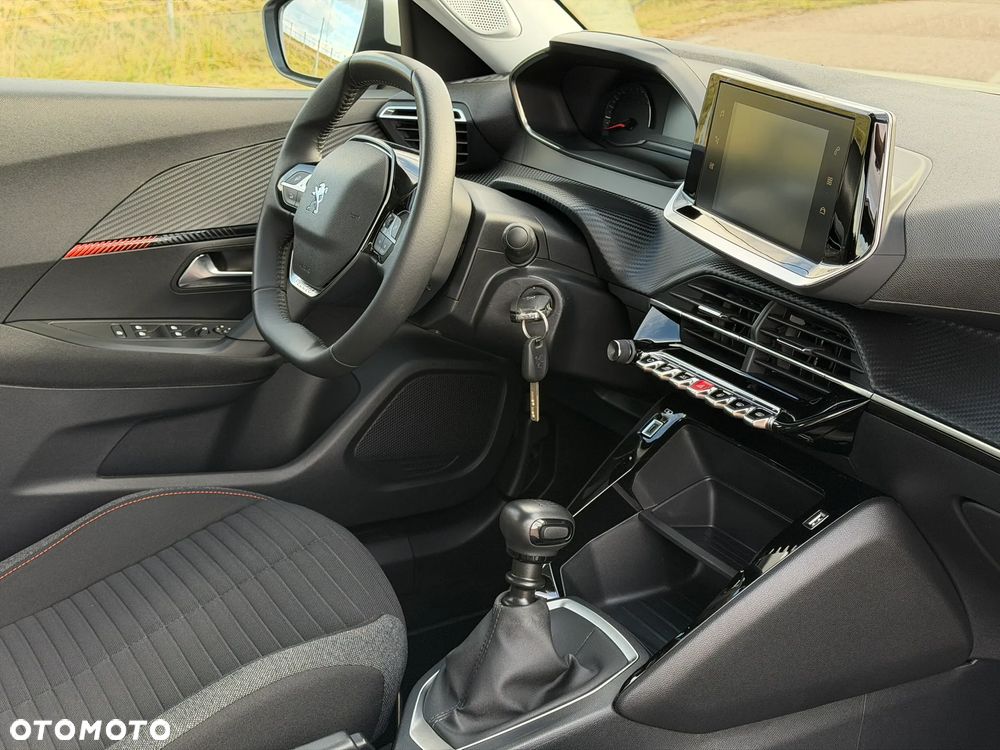 Peugeot 2008 1.2 PureTech Active S&S - 27