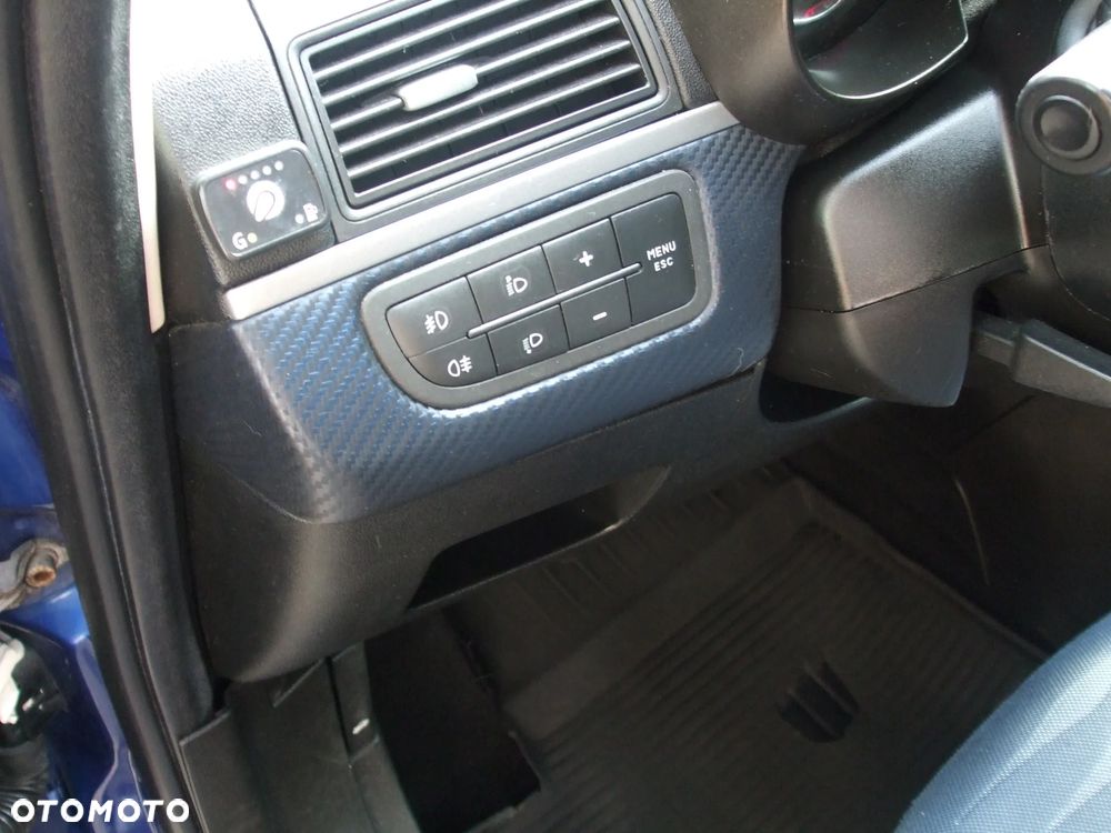 Fiat Grande Punto Actual 1.4 8V Estiva Blue&Me - 28