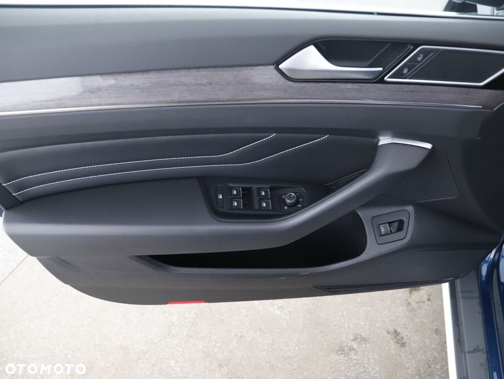 Volkswagen Passat Alltrack - 31