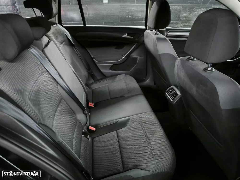 VW Golf Variant 1.6 TDi Confortline - 18