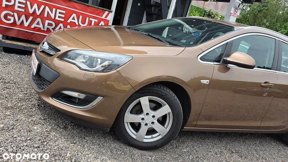 Opel Astra 1.4 T Cosmo - 23