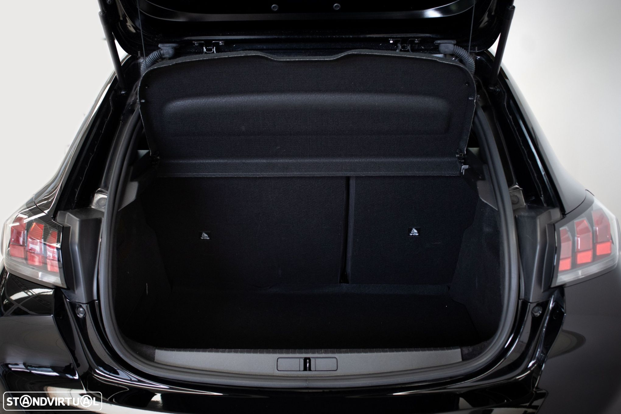 Peugeot 208 1.2 PureTech Active - 12