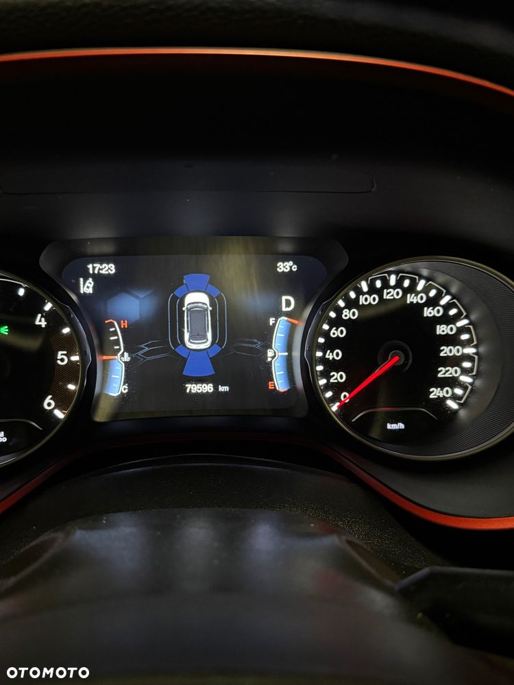 Jeep Compass 2.0 MJD Trailhawk 4WD S&S - 14
