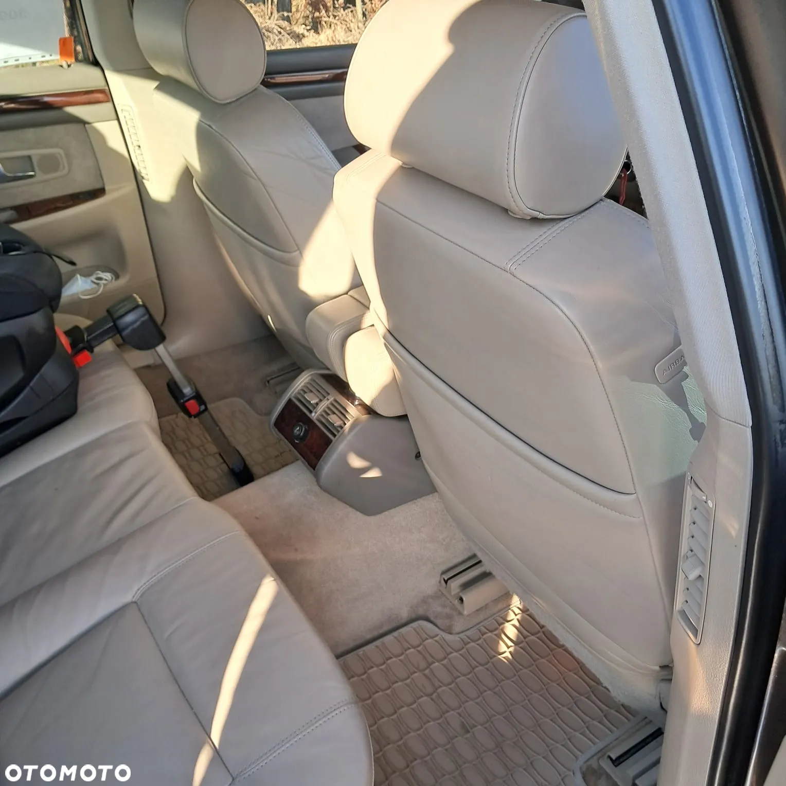Audi A8 4.2 Quattro - 32