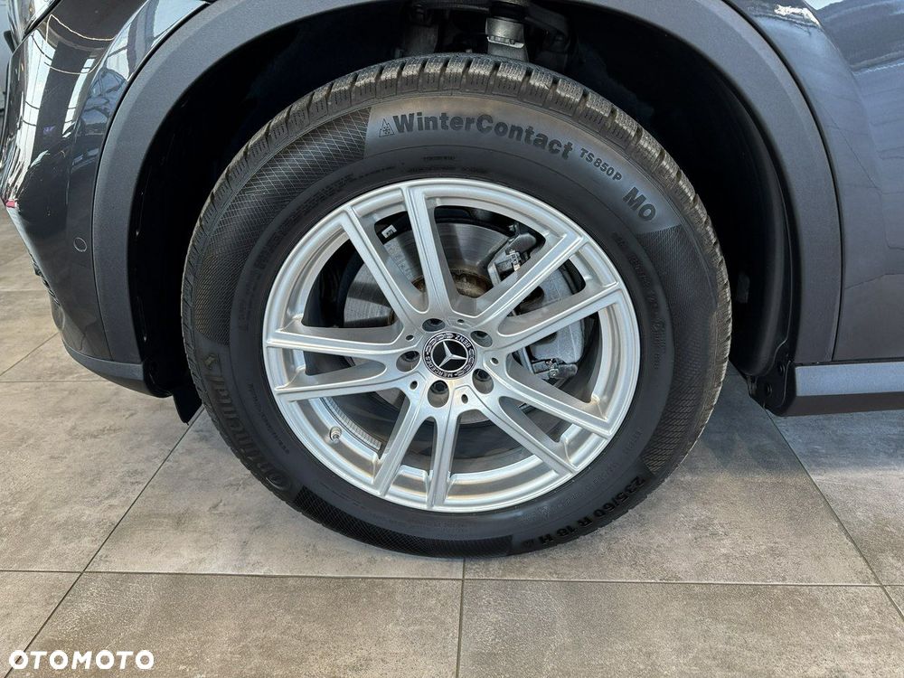 Mercedes-Benz GLC - 11