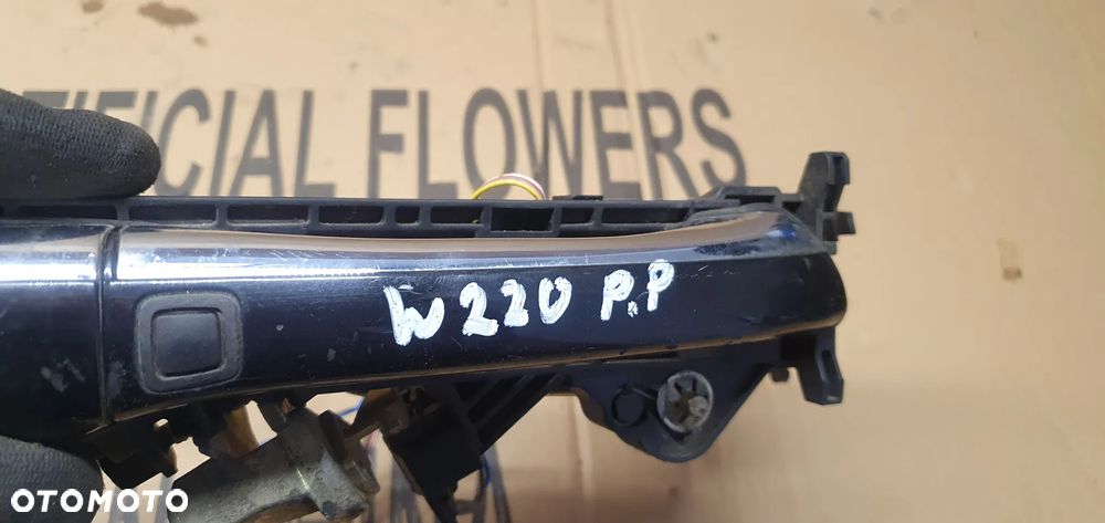Klamka prawy przód przednia prawa keyless Mercedes W220 - 6