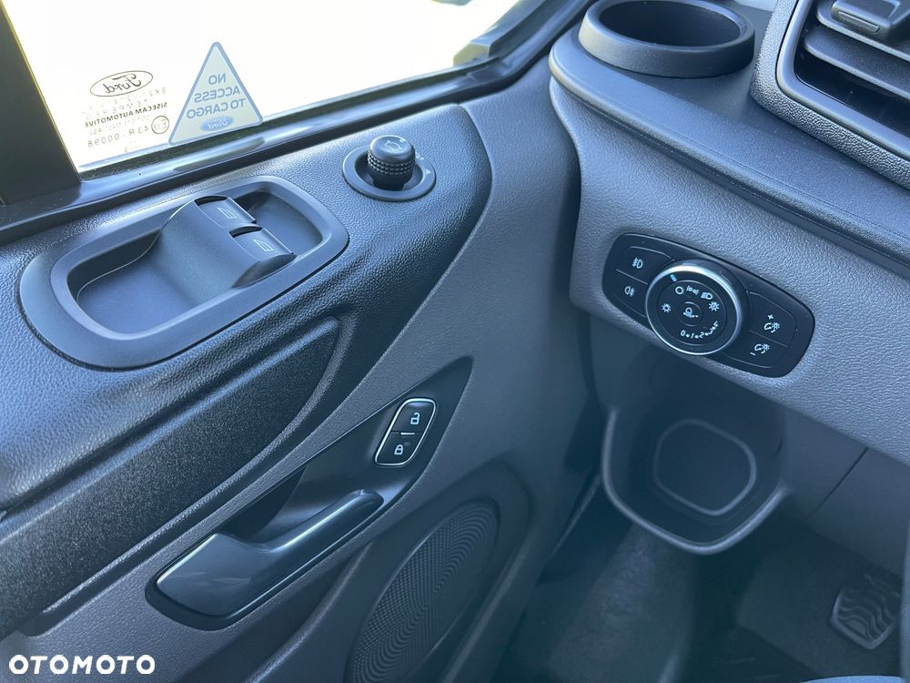 Ford Transit Custom - 28