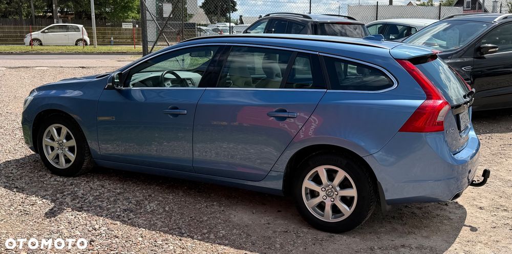 Volvo V60 D4 Drive-E Momentum - 35
