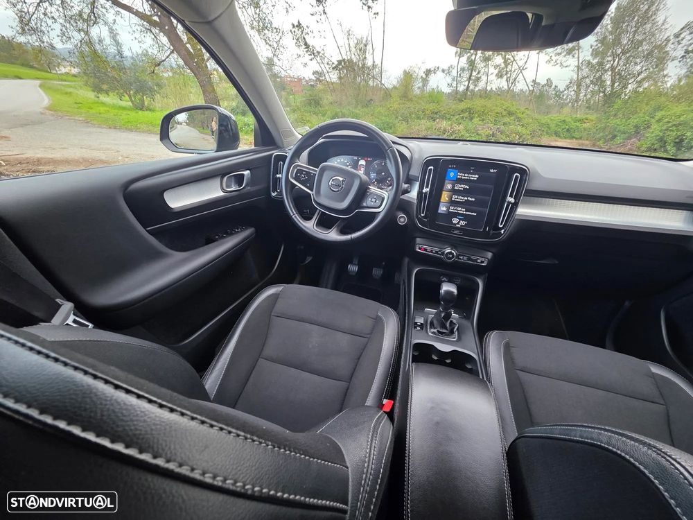 Volvo XC 40 2.0 D3 Momentum Core - 43