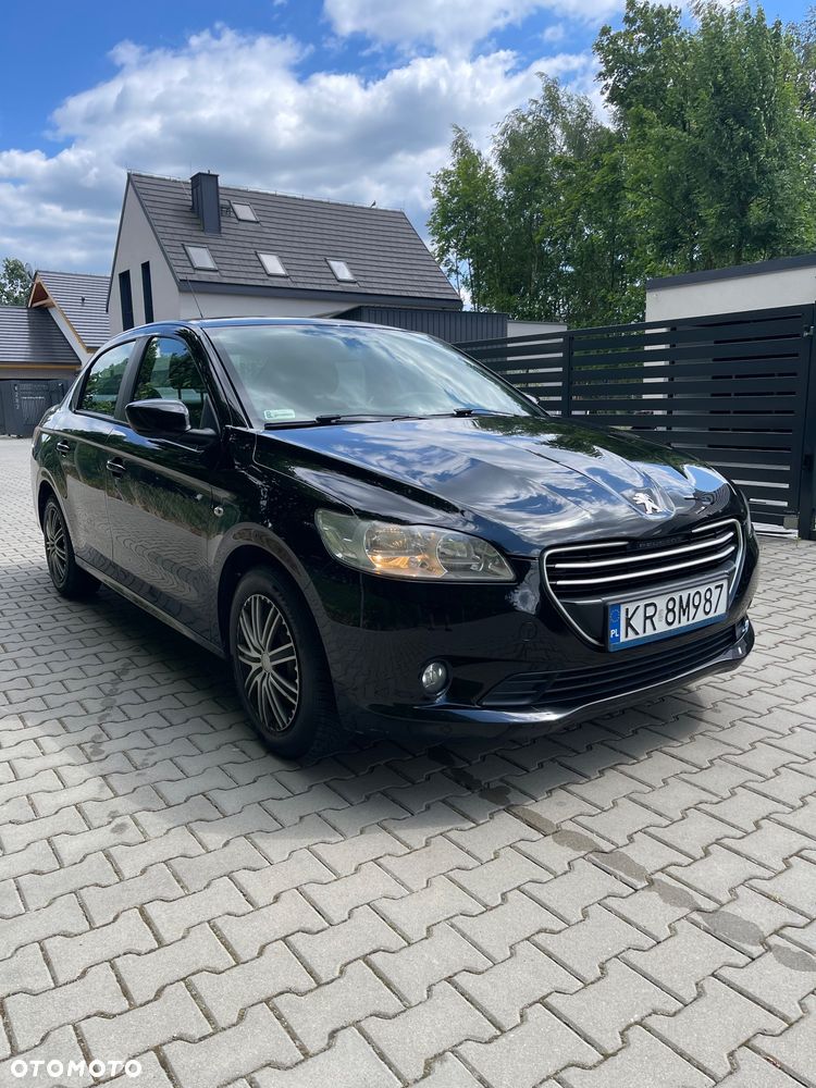 Peugeot 301 1.2 VTi/Pure Tech Active - 2