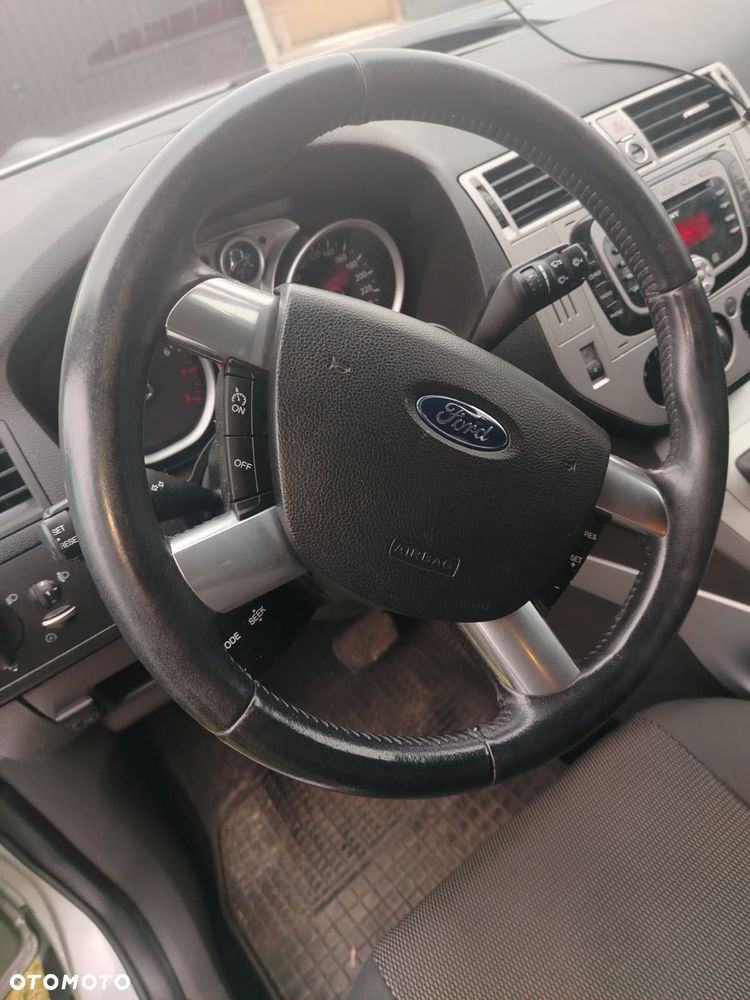 Ford Kuga 2.5 4x4 Trend - 5