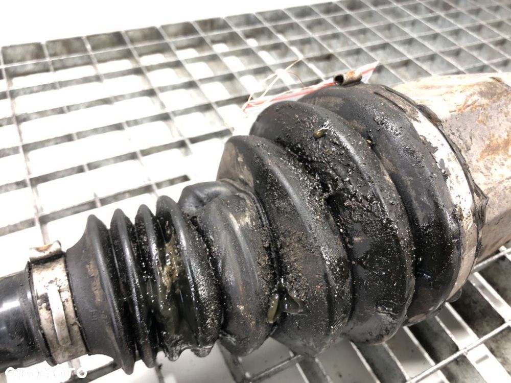 PÓŁOŚ LEWY PRZÓD  MAN TGE Autobus 2017 - 2022 2.0 TDI 130 kW [177 KM] olej napędowy 2017 - 2022 - 5