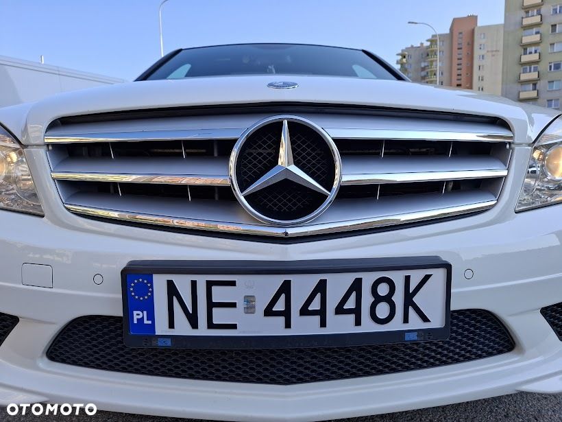 Mercedes-Benz Klasa C 180 CGI Automatik BlueEFFICIENCY Elegance - 37