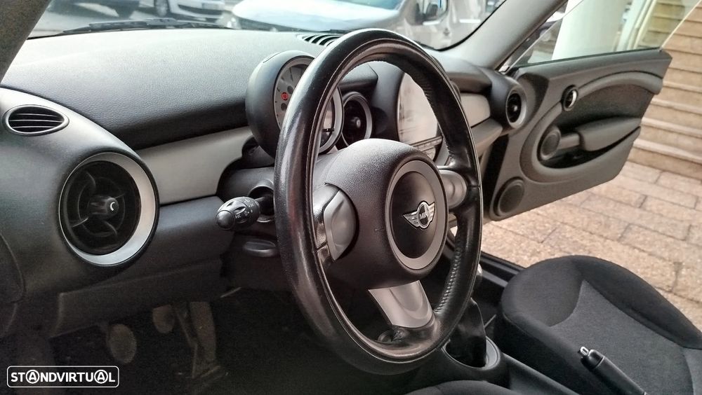 MINI 3 Portas One - 13