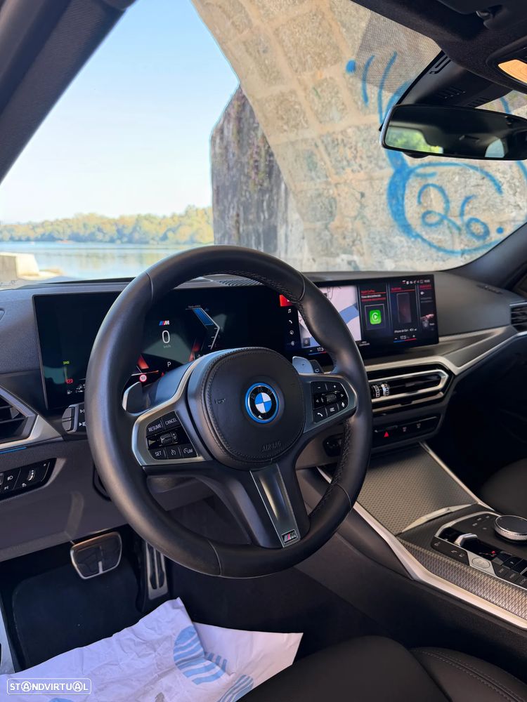 BMW 330 e Pack M Auto - 27
