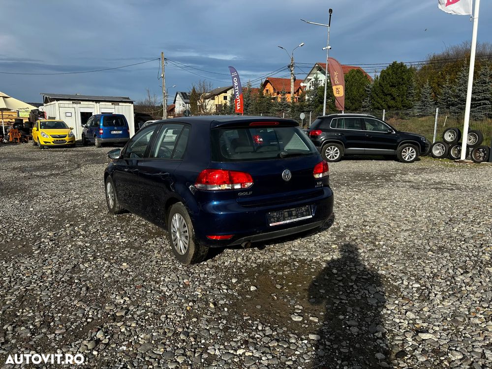 Volkswagen Golf - 4