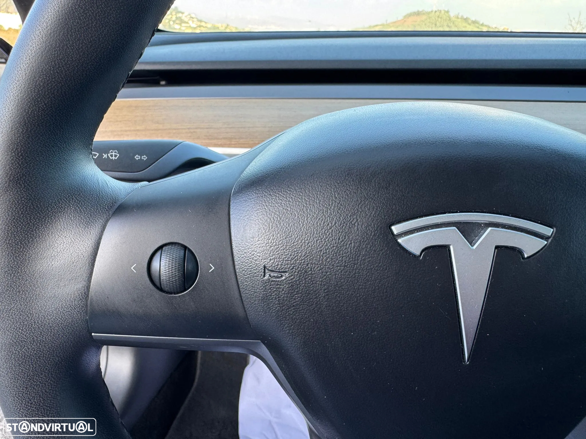 Tesla Model 3 Long-Range Dual Motor AWD - 17