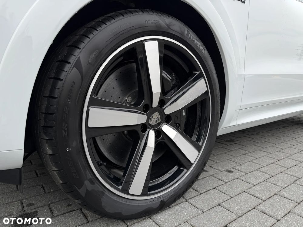 Porsche Cayenne - 11
