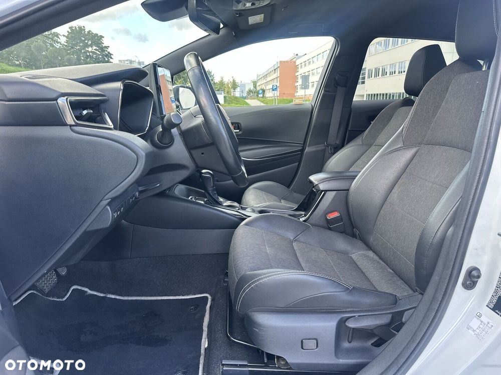 Toyota Corolla 1.8 Hybrid Style - 13