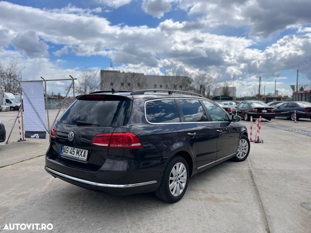 Volkswagen Passat - 4