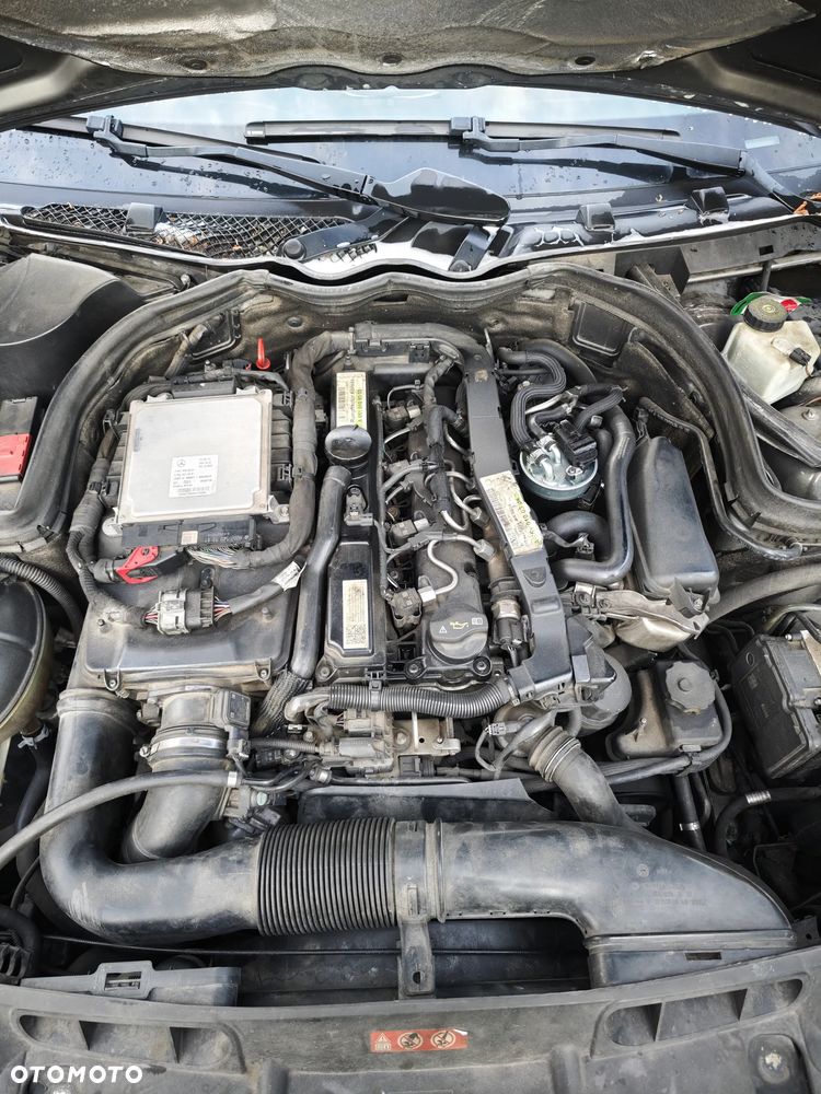 Mercedes-Benz Klasa C 250 CDI DPF Automatik BlueEFFICIENCY Avantgarde - 25