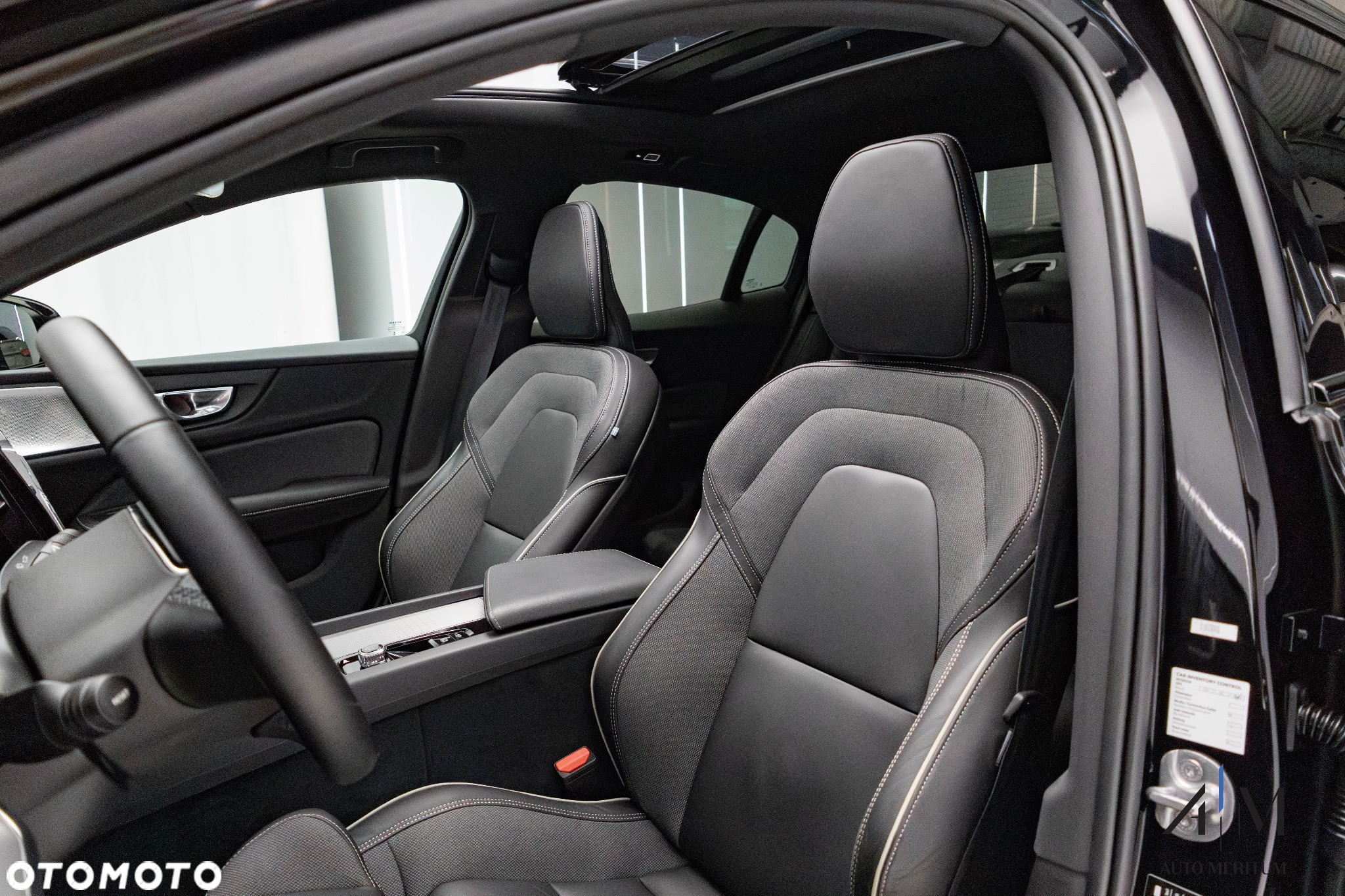 Volvo S60 B5 B AWD Ultimate Dark - 19