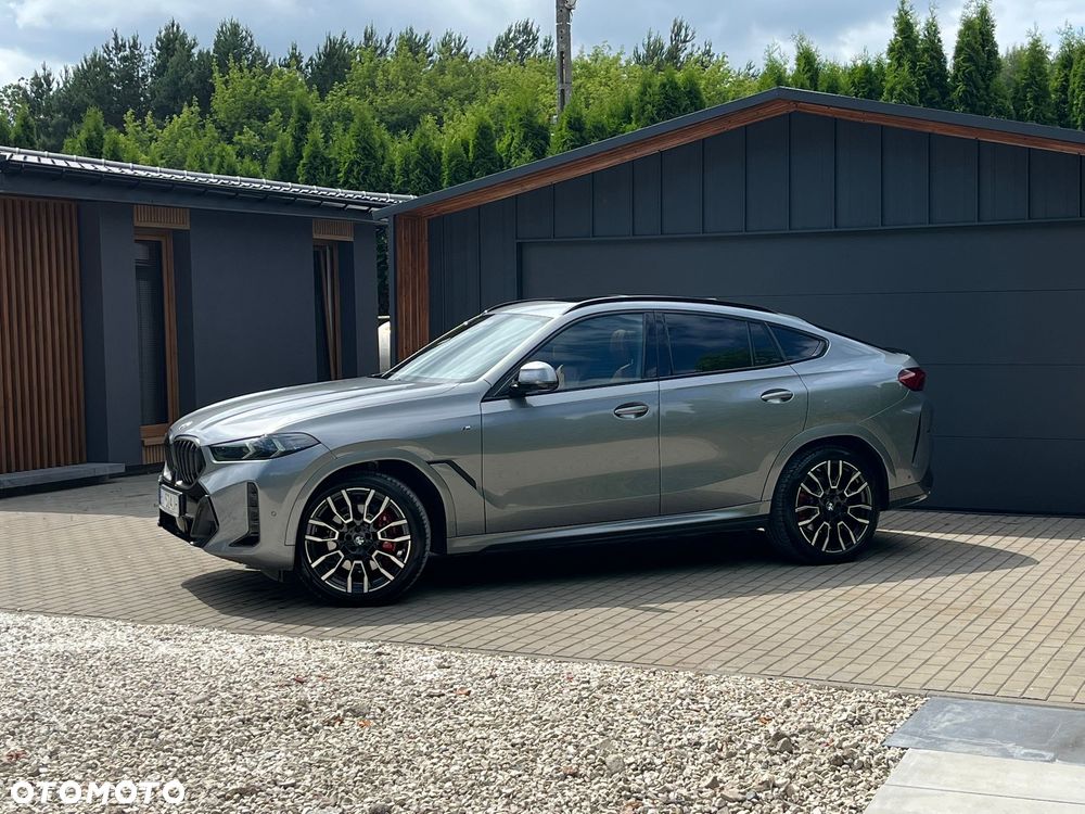 BMW X6M - 10