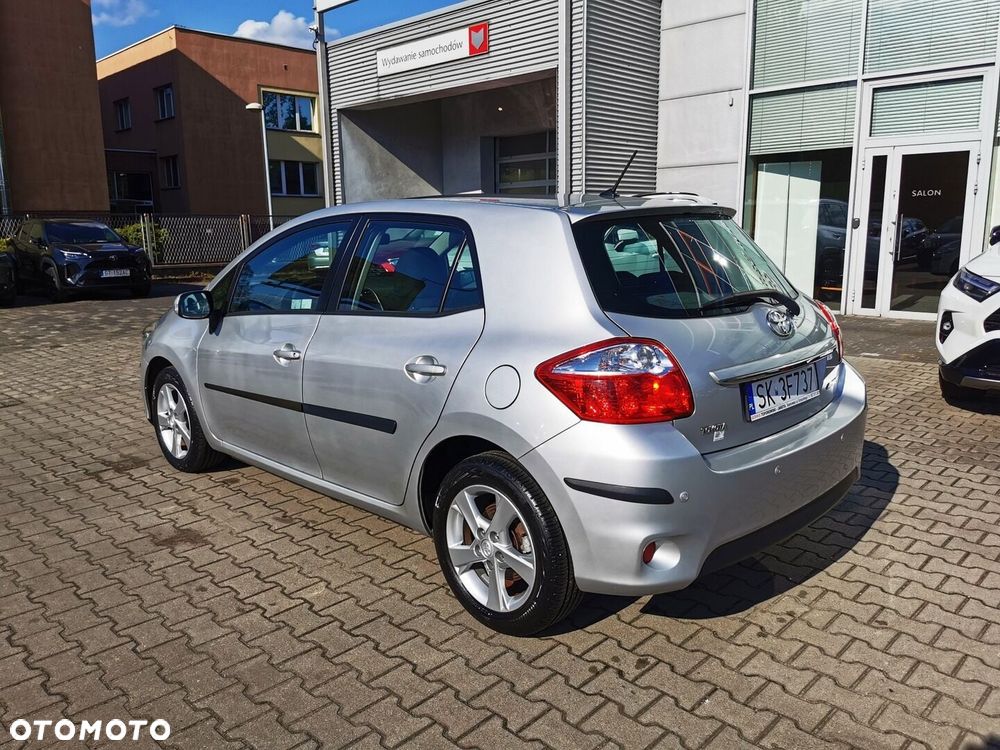 Toyota Auris 1.6 Premium - 7