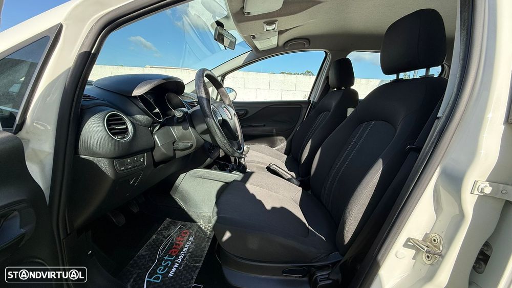 Fiat Punto 1.2 Young S&S - 16