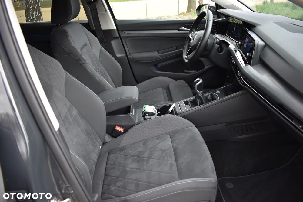 Volkswagen Golf 1.5 TSI OPF Style - 17