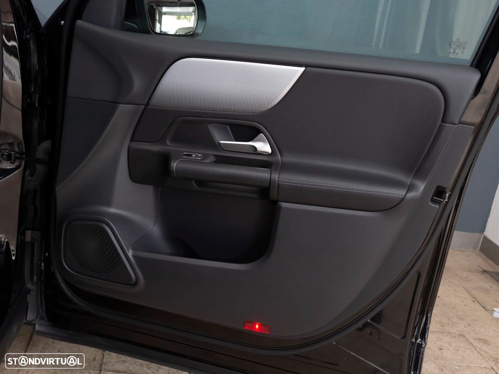 Mercedes-Benz GLB 180 d Style - 13